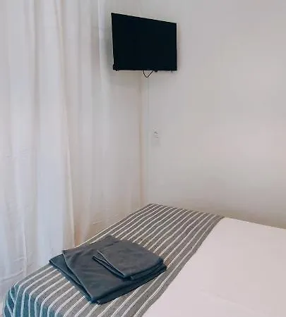 Le Studio Des Tours - Parking Apartment