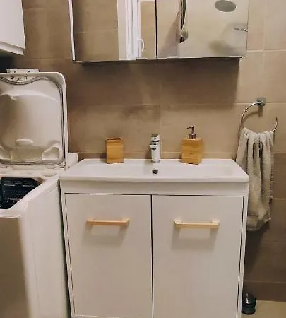Le Studio Des Tours - Parking Apartment *
